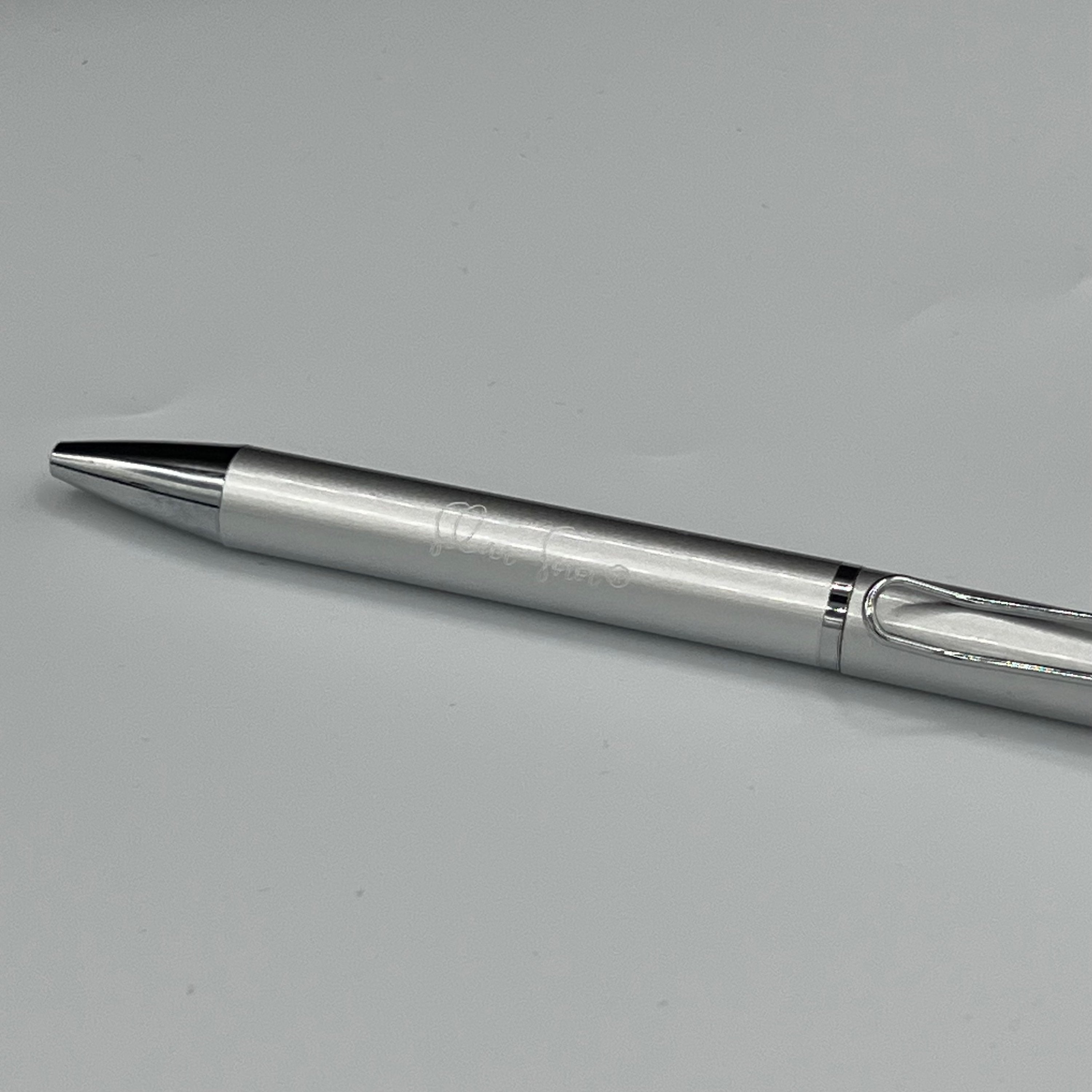 Sleek Pen